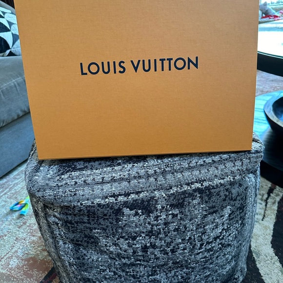 AUTH Louis Vuitton Rivoli MM w/Strap LIKE NEW - ALL SALES FINAL Cert #M44546 - Picture 3 of 5
